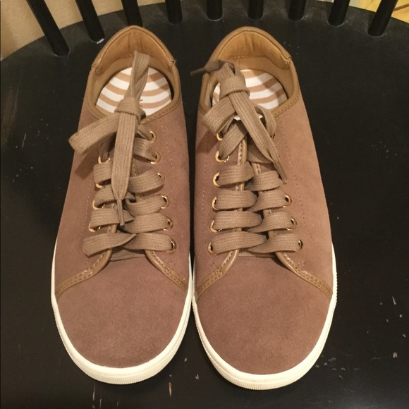Vionic Shoes Brinley Casual Light Tan Sneakers Size 7 Poshmark